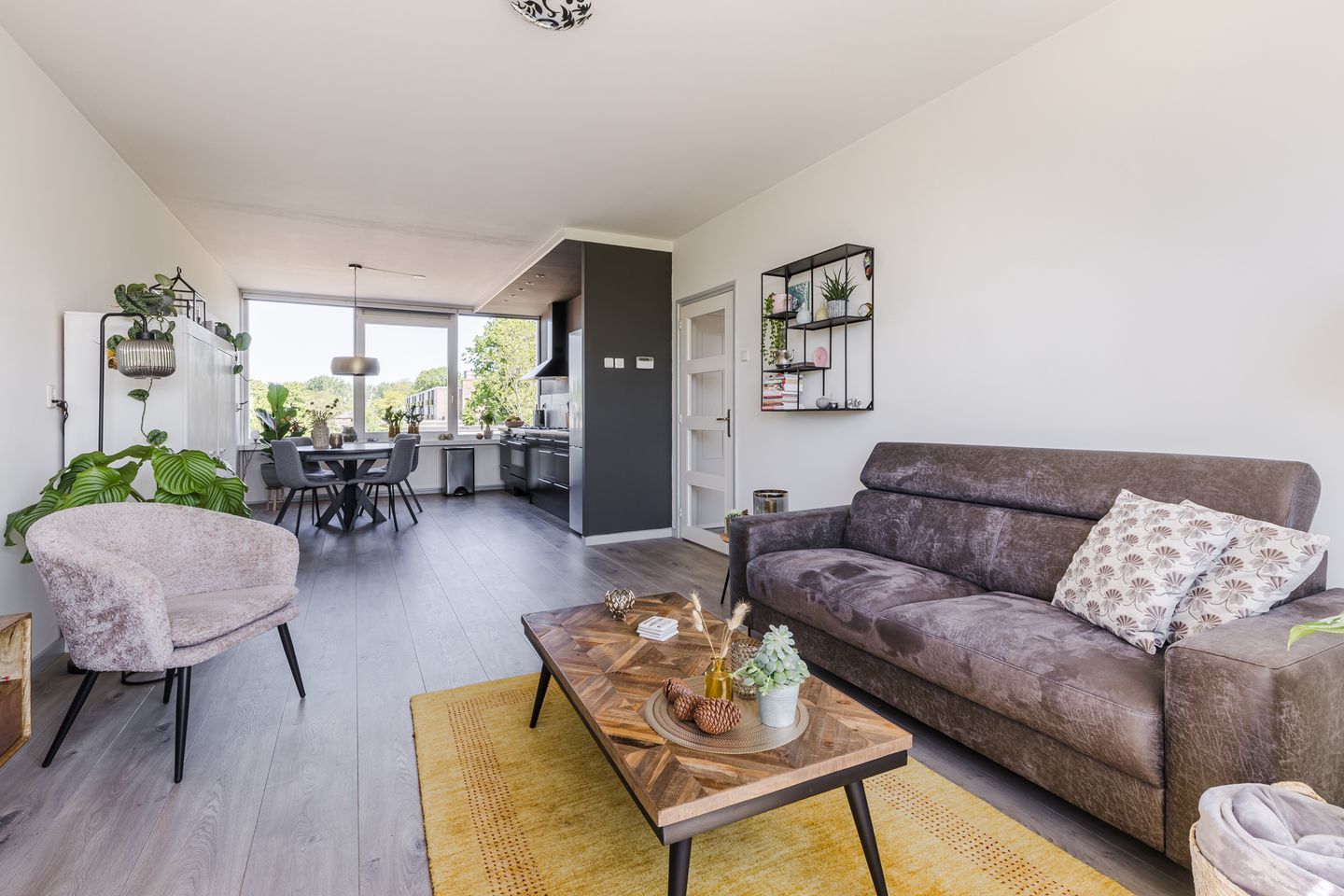 Photo 5 of Troostlaan 21