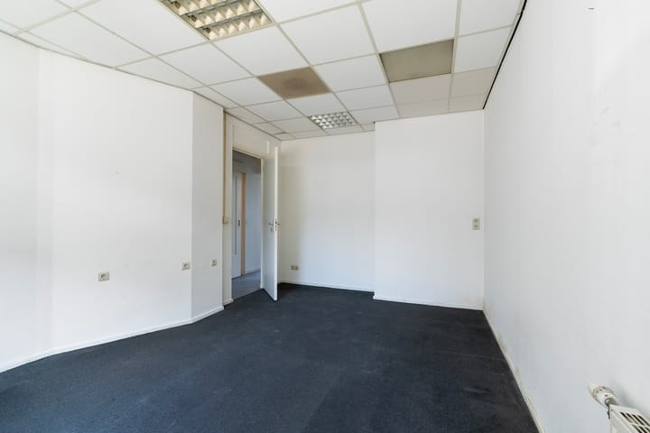 Foto 6 van Van Hallstraat 8