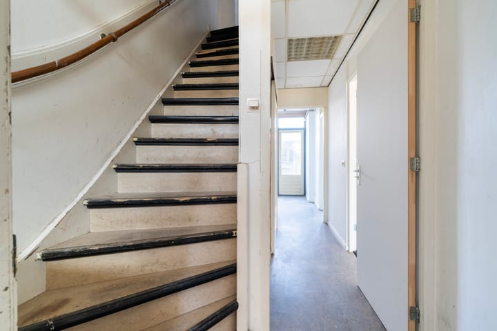 Foto 16 van Van Hallstraat 8