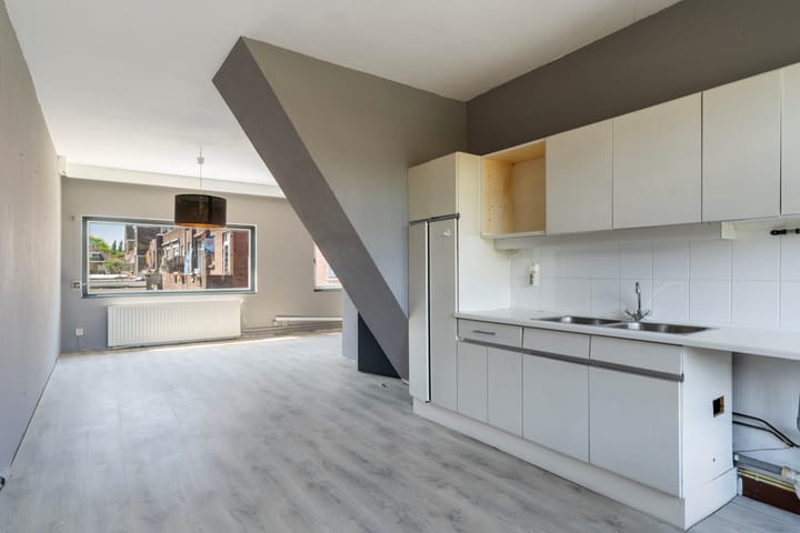 Foto 18 van Van Hallstraat 8