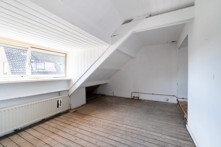 Foto 26 van Van Hallstraat 8