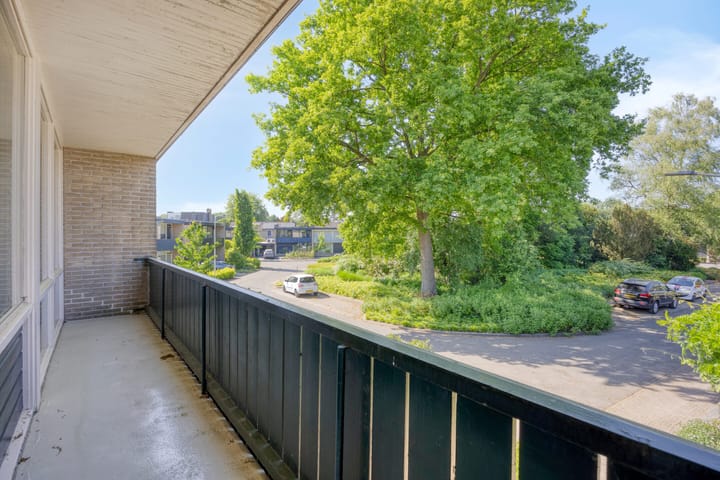 Foto 3 van Bluisterplein 9