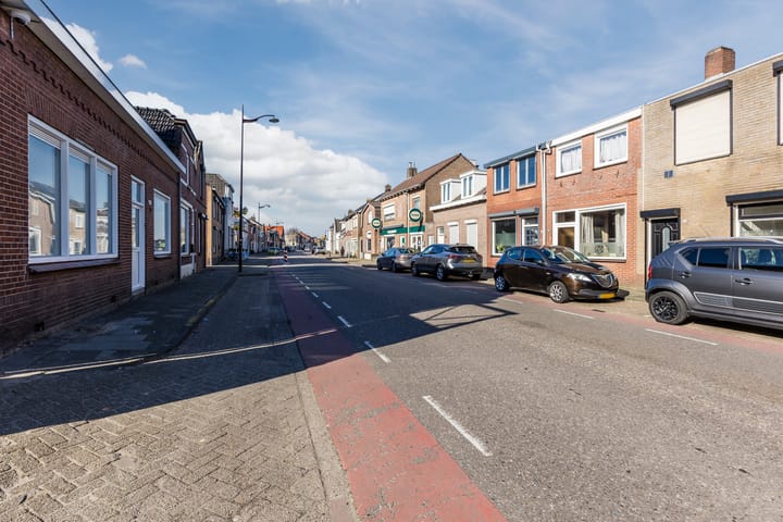 Foto 12 van Molenstraat 106