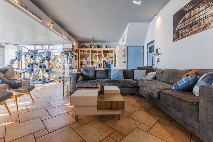 Foto 19 van Molenstraat 106