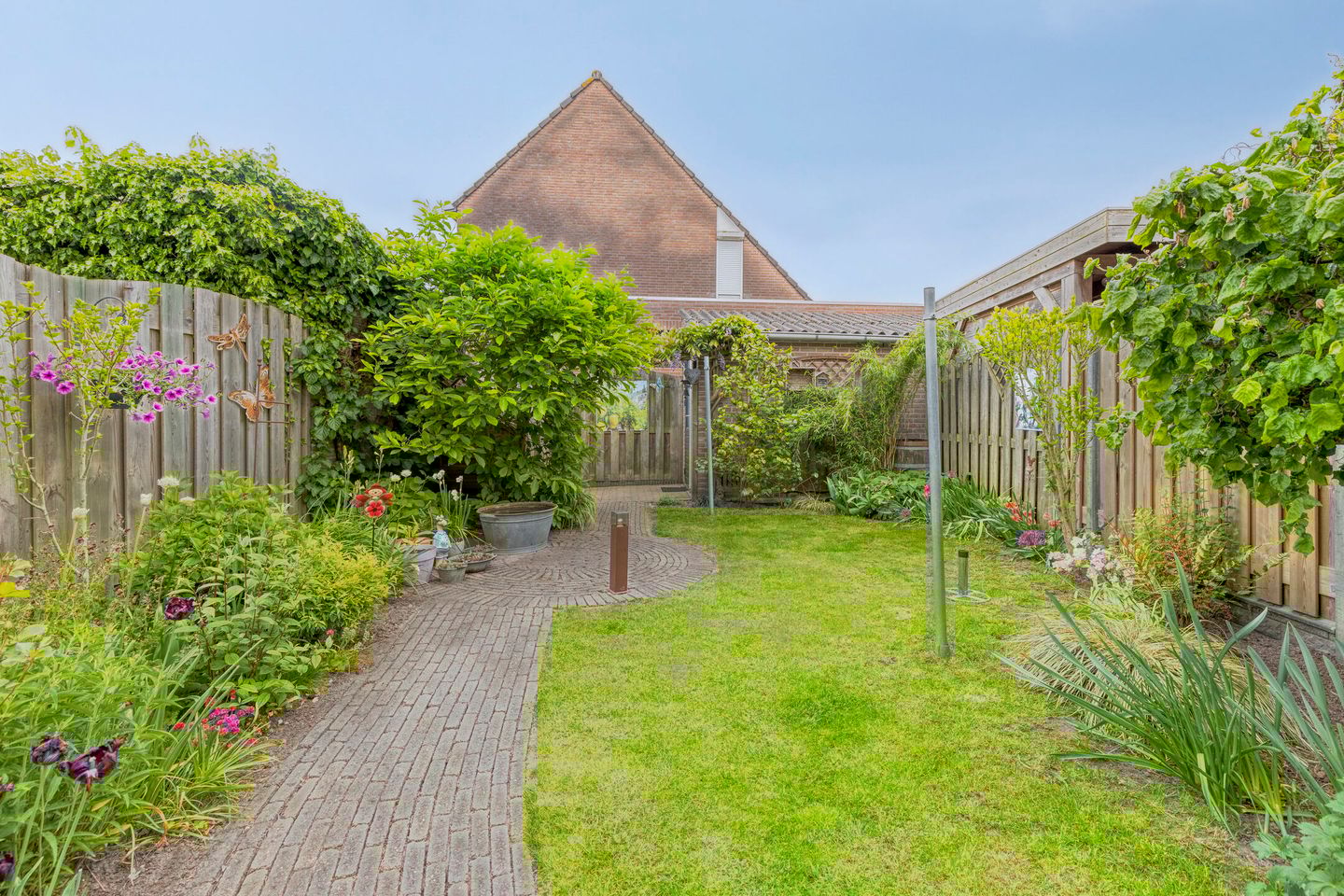 Foto 5 van Raaimoeren 66