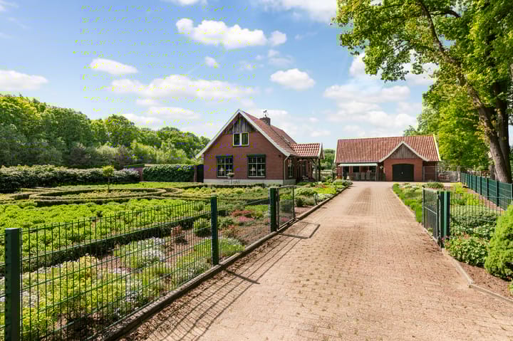 Foto 1 van Verlengde Meenweg 2