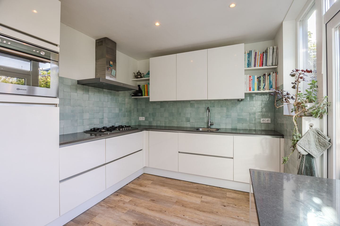 Foto 10 van Meeuwenlaan 14