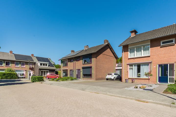 Foto 3 van Irenestraat 4