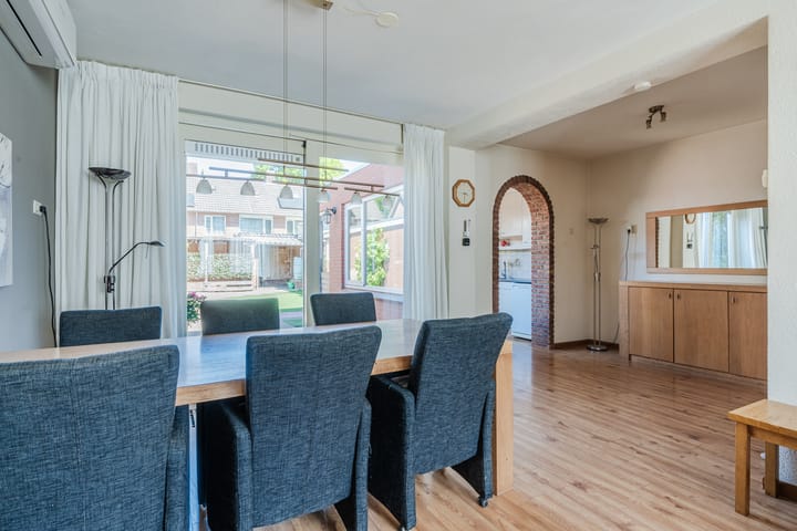 Foto 17 van Irenestraat 4