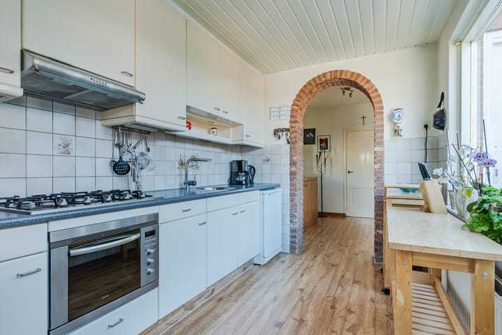 Foto 21 van Irenestraat 4