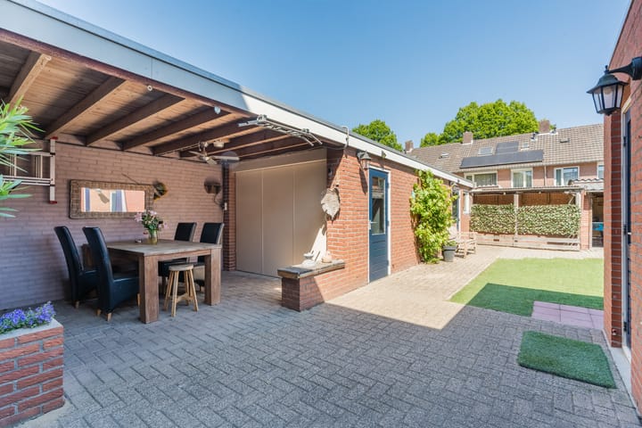 Foto 33 van Irenestraat 4