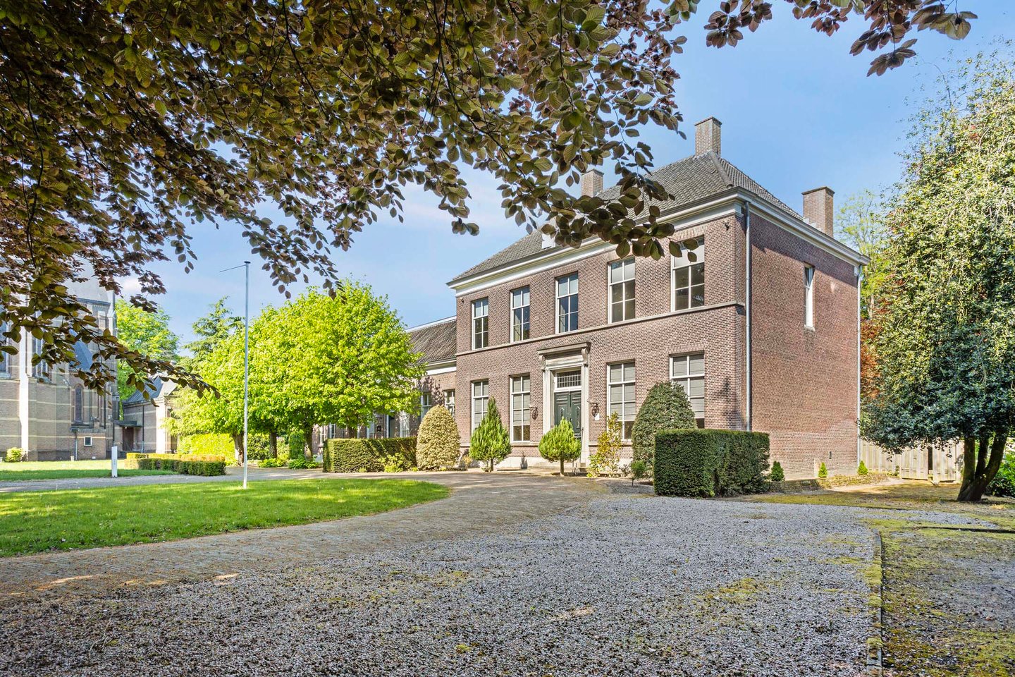 Bekijk foto 1 van Kastanjelaan 14