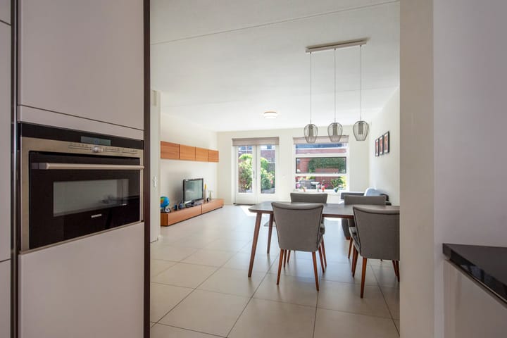 Foto 12 van Hoofpolderstraat 10