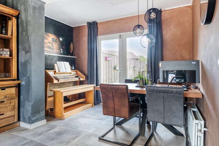 Foto 15 van Burg Sandbergstraat 27