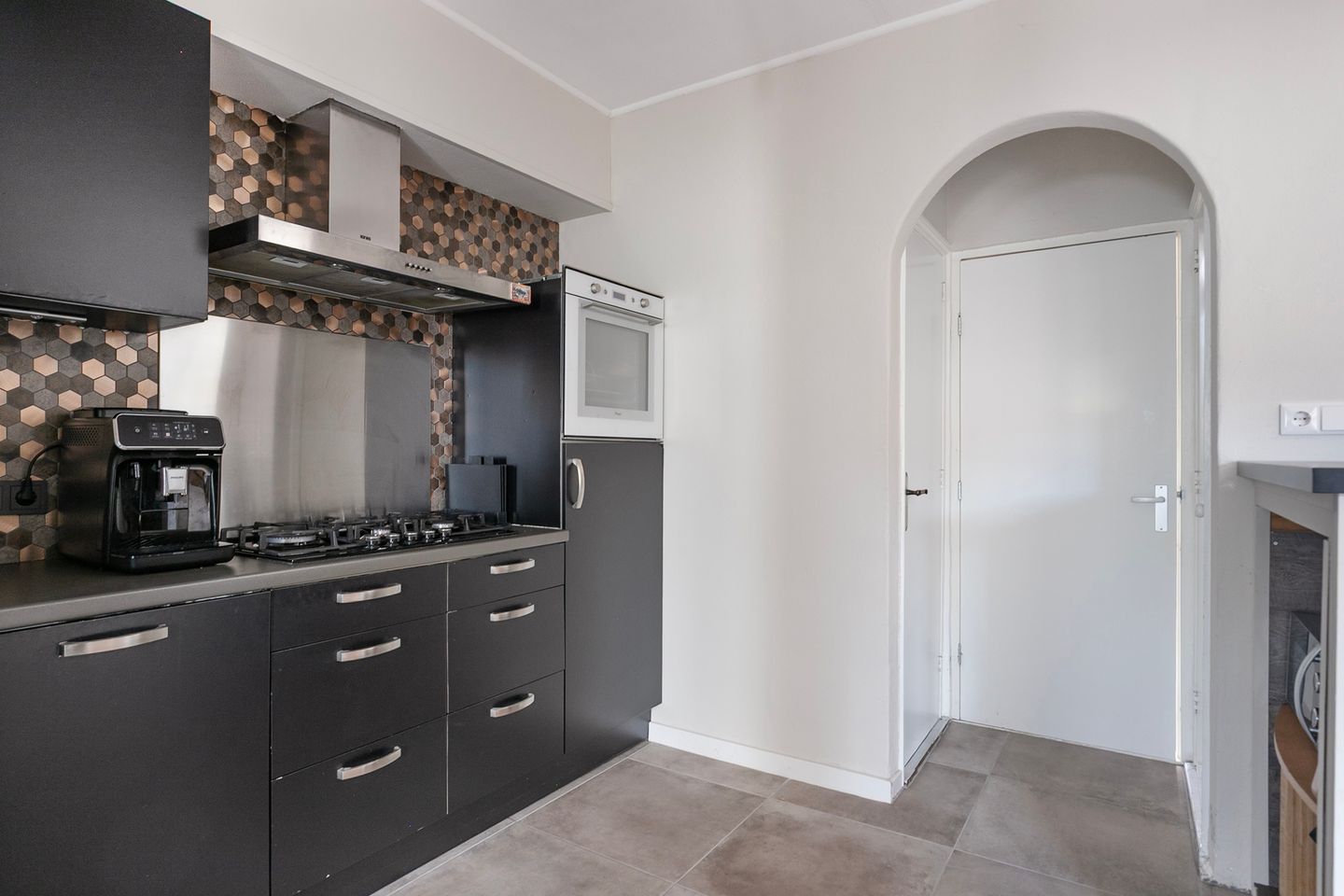 Photo 19 of Burg Sandbergstraat 27