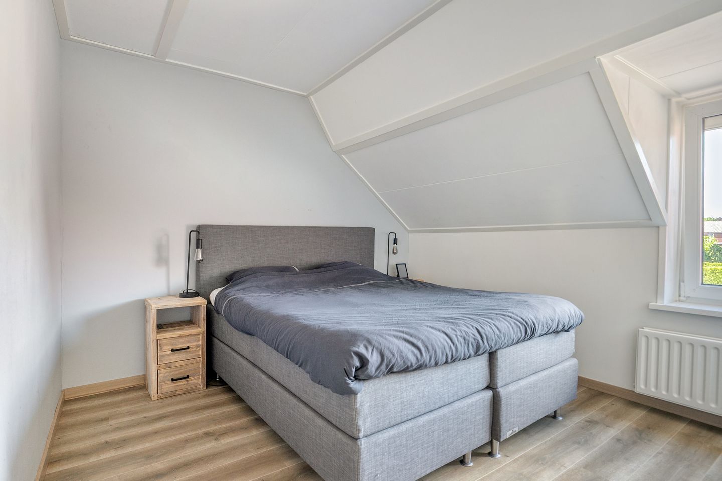 Photo 25 of Burg Sandbergstraat 27