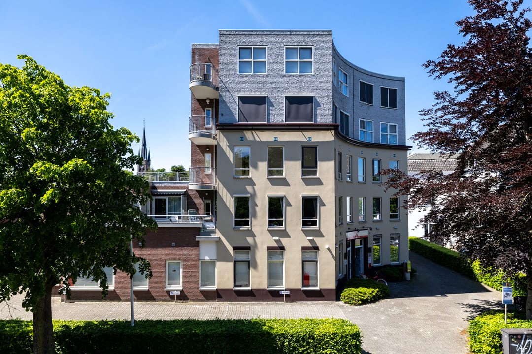 Photo 1 of Esserstraat 85