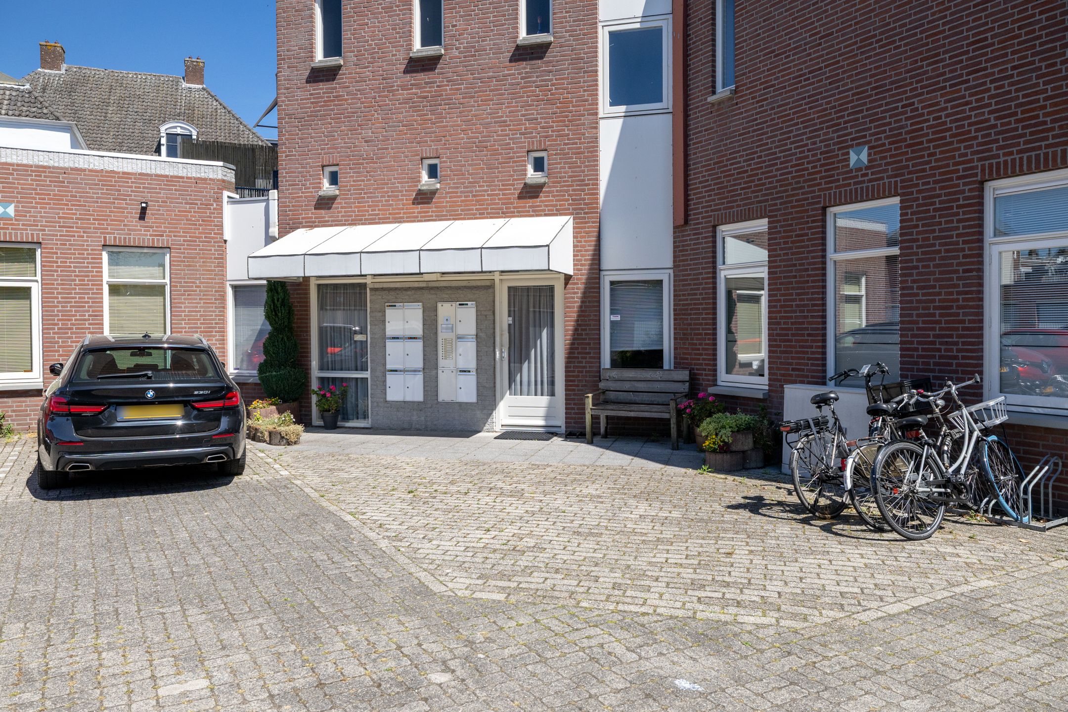Photo 6 of Esserstraat 85
