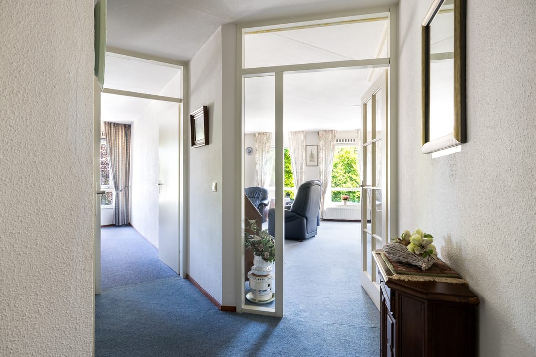 Photo 8 of Esserstraat 85