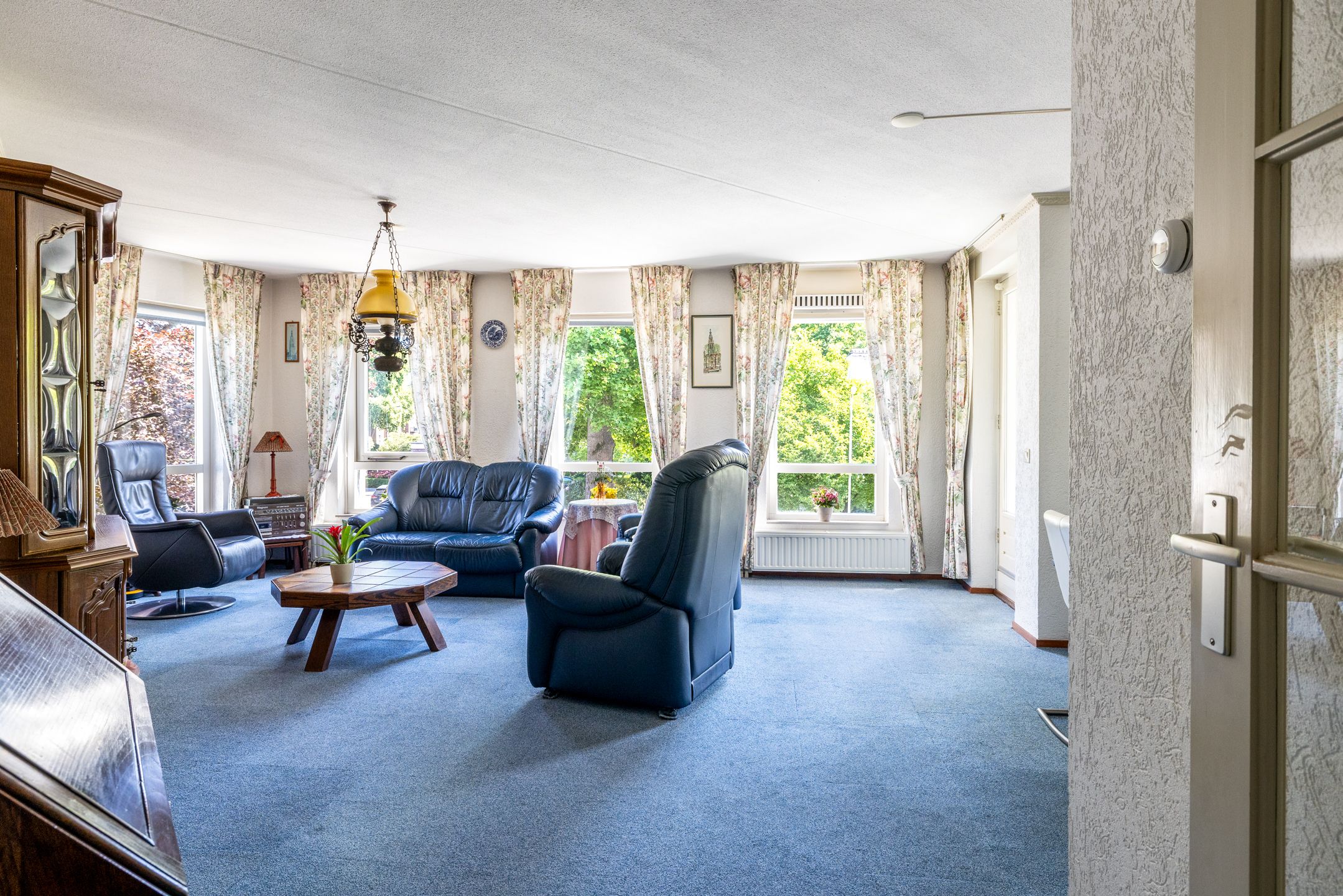 Photo 9 of Esserstraat 85