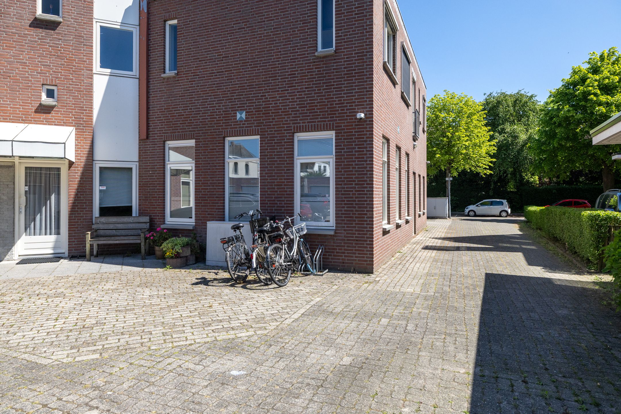 Photo 27 of Esserstraat 85