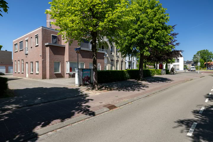 Foto 29 van Esserstraat 85