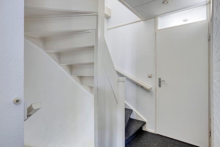 Foto 27 van Trompstraat 67