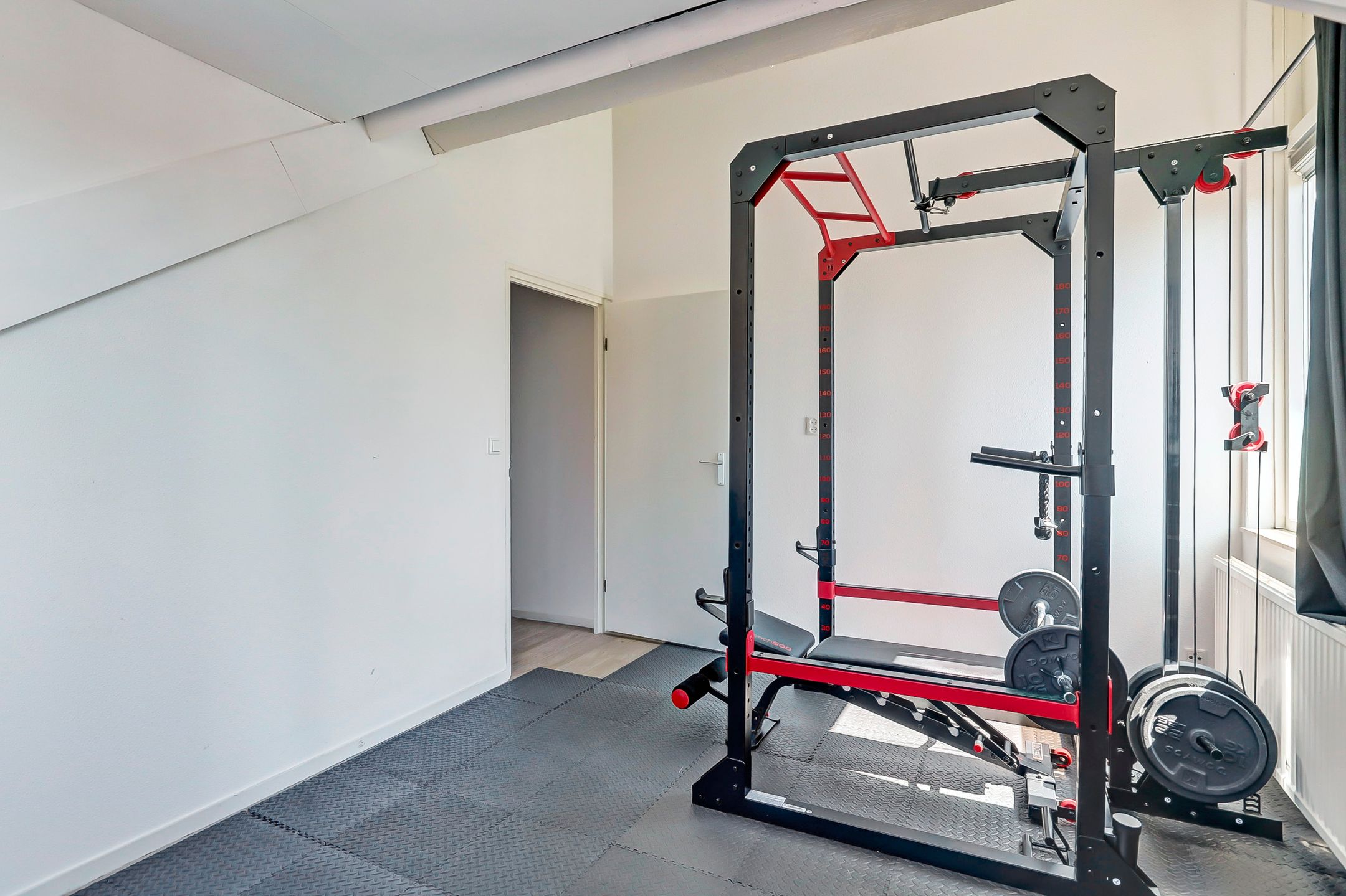 Foto 27 van Tongnaald 42