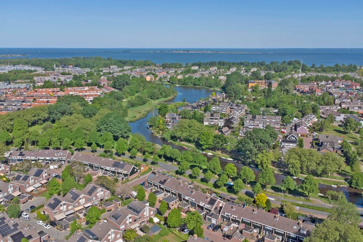 Photo 43 of Tongnaald 42