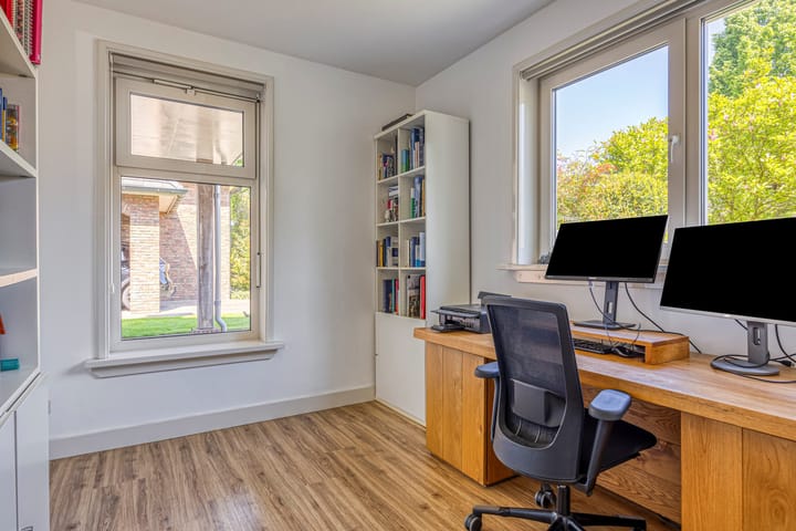 Photo 21 of Lomanskamp 18