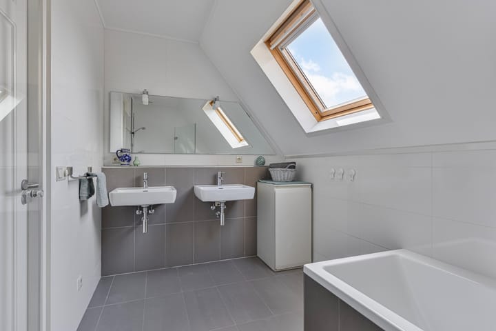 Photo 29 of Lomanskamp 18