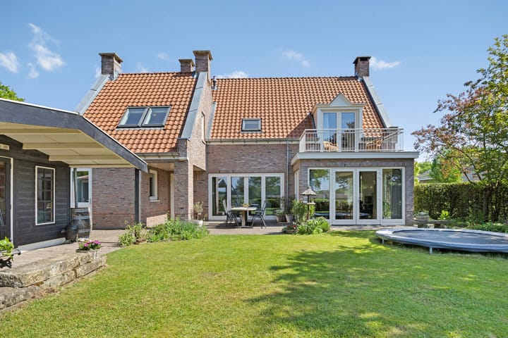 Photo 45 of Lomanskamp 18