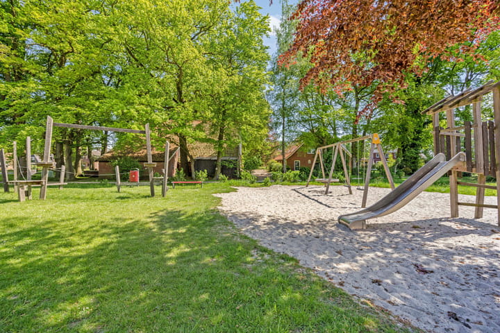 Photo 51 of Lomanskamp 18