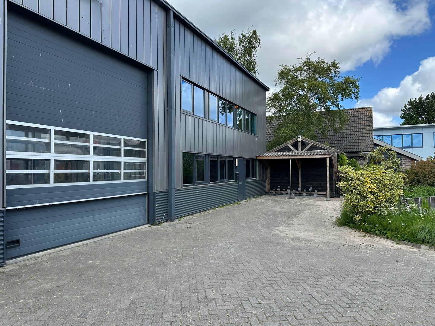 View photo 3 of Hornweg 18