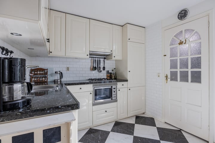 Foto 18 van Waldeck Pyrmontstraat 28