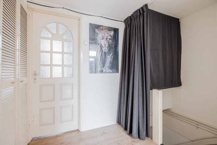 Foto 38 van Waldeck Pyrmontstraat 28