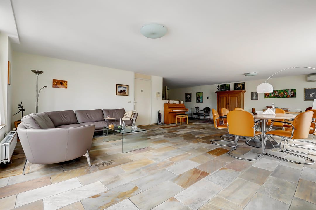 Foto 13 van Raadhuisplein 9