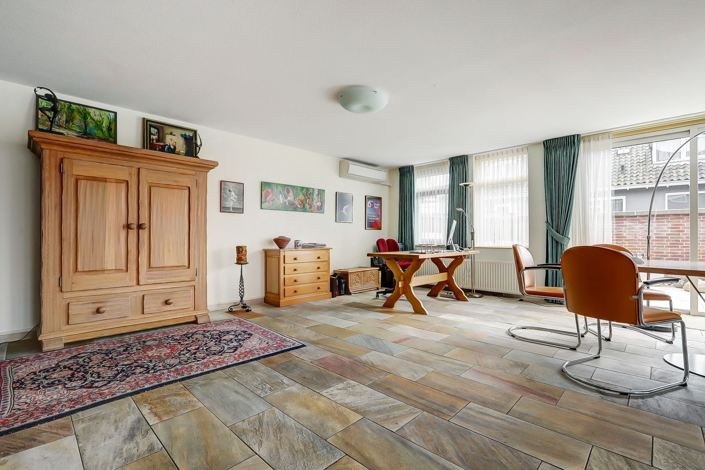 Foto 14 van Raadhuisplein 9