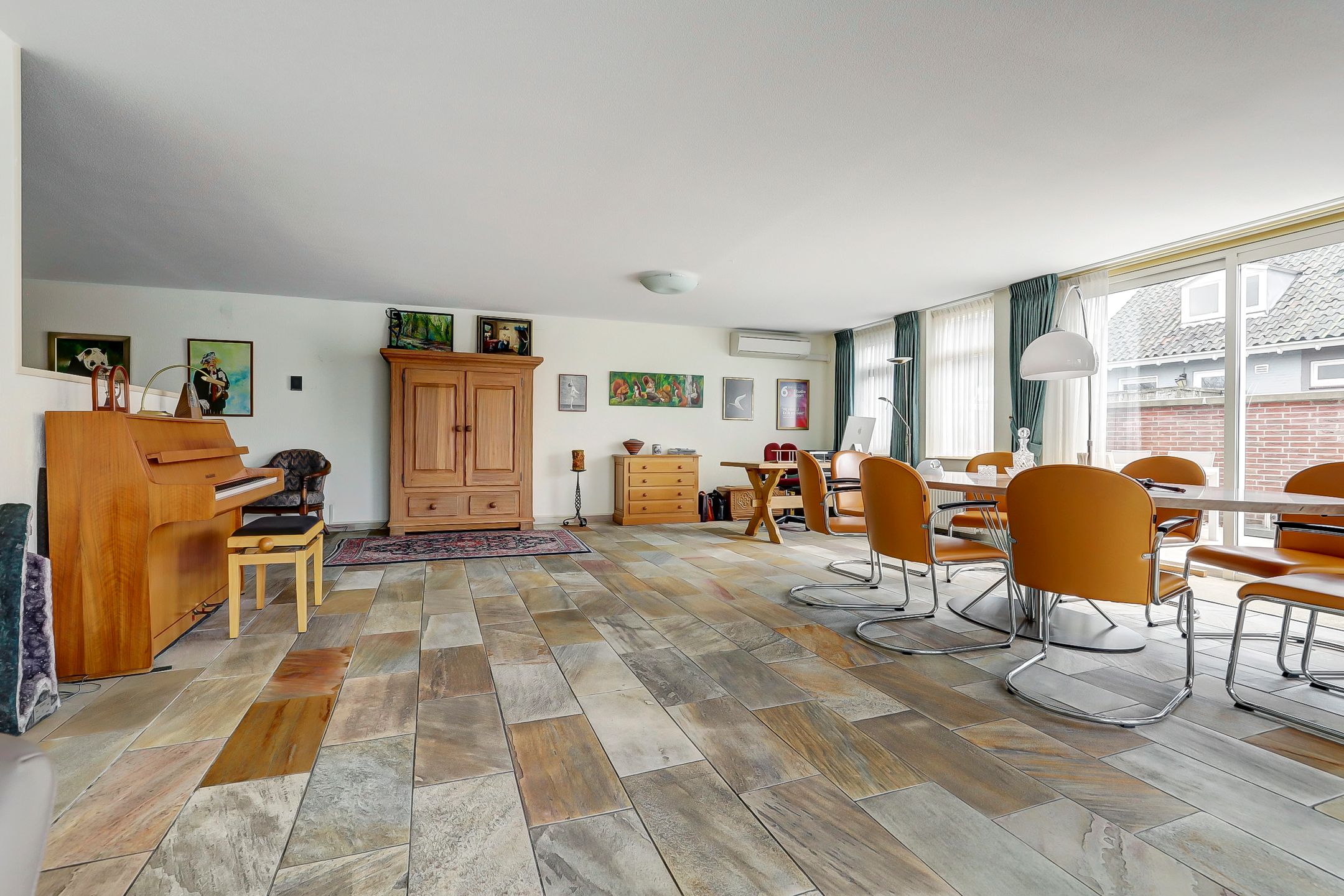 Foto 15 van Raadhuisplein 9