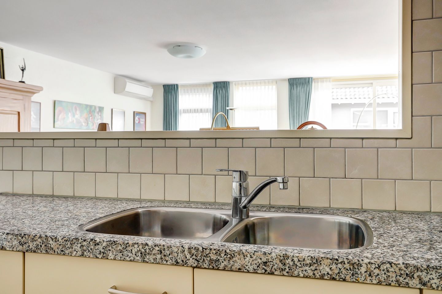 Foto 25 van Raadhuisplein 9