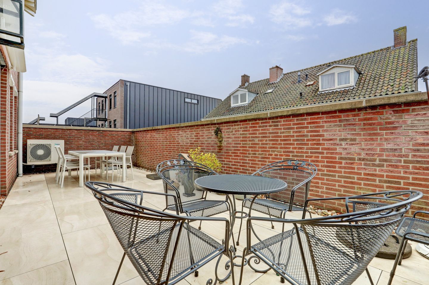 Foto 40 van Raadhuisplein 9