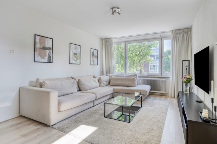 Foto 1 van Adelbert van Scharnlaan E 38