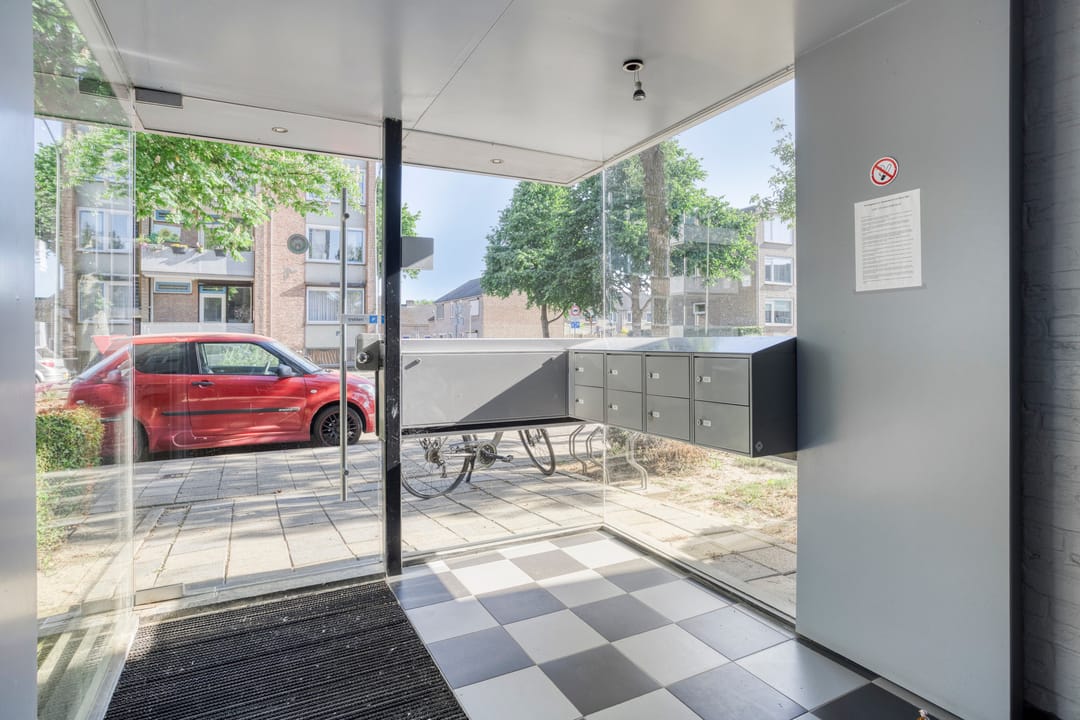 Foto 17 van Adelbert van Scharnlaan E 38