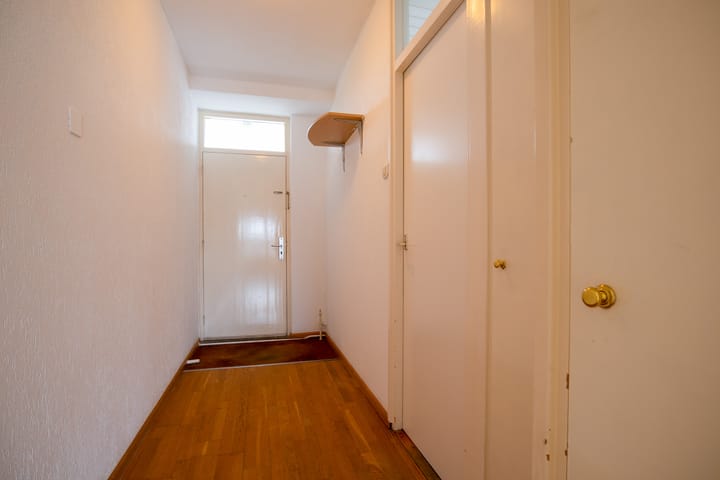 Photo 16 of Van Borselenstraat 48