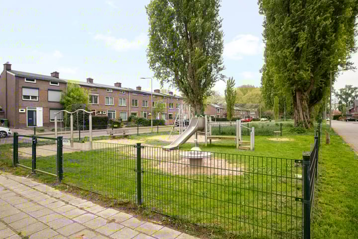 Photo 23 of Van Borselenstraat 48