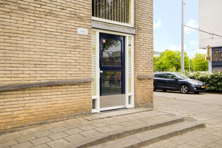 Photo 25 of Van Borselenstraat 48