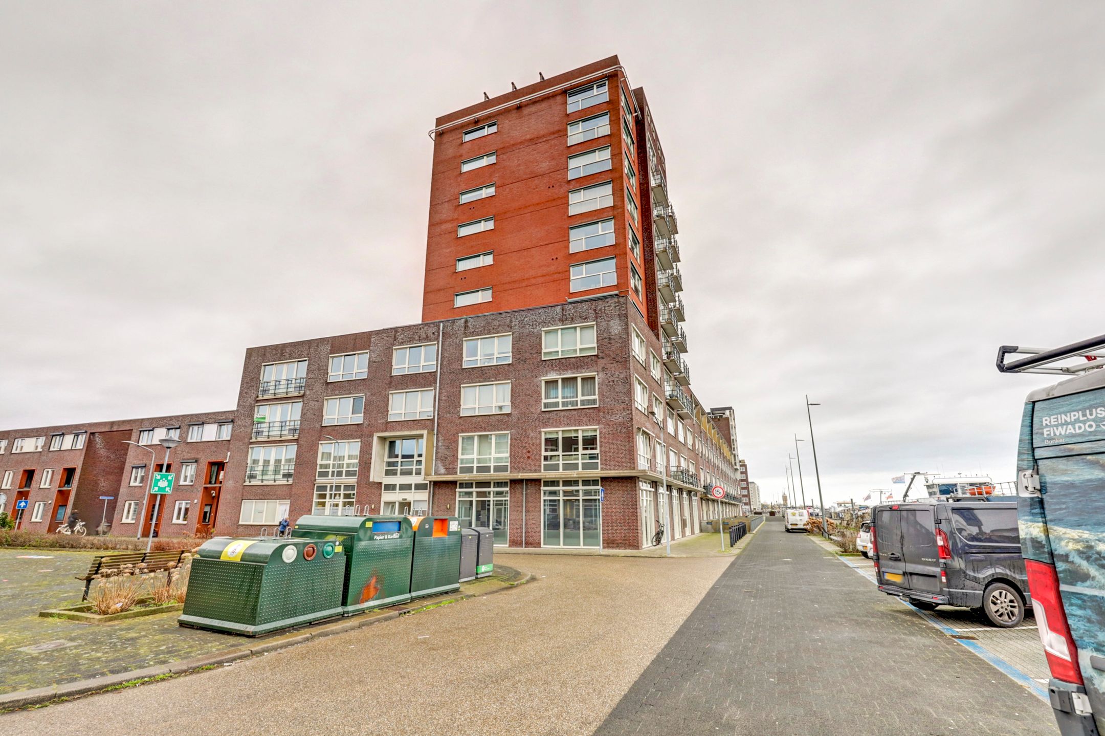 Photo 42 of Westpier 41