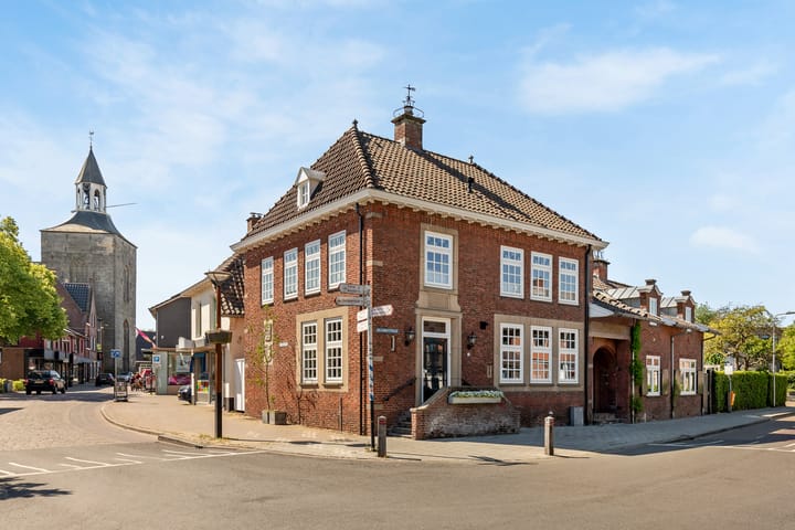 Bekijk foto van Julianastraat 1