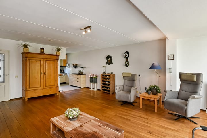 Photo 7 of Conference 7