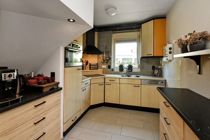 Photo 8 of Conference 7